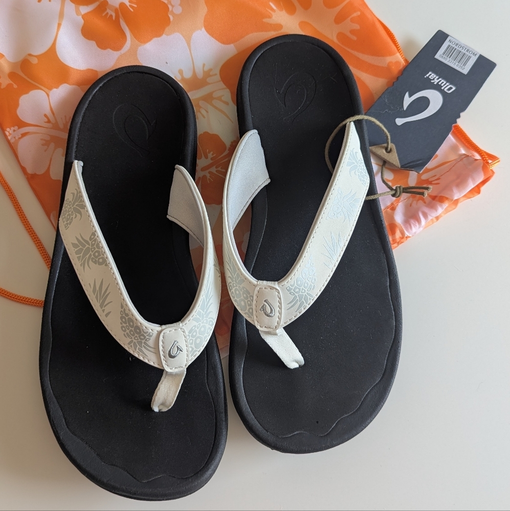 Olukai Women's Black and White Sandals